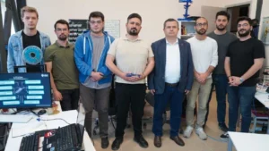 Karabük Teknokent'te hazırlanan "İnsansız Nano Helikopter" projesine TÜBİTAK desteği